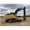 Image 3 : 2015 JOHN DEERE 250G LC HYDRAULIC EXCAVATOR