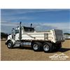 Image 4 : 2015 KENWORTH T800 T/A DUMP TRUCK
