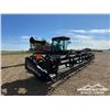 Image 2 : 2011 MACDON M150 35 FT. SWATHER