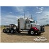 Image 2 : 2007 PETERBILT 378 TRI DRIVE SLEEPER TRUCK TRACTOR