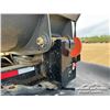 Image 14 : 2014 CENTER LINE R-WAY TRIDEM SIDE DUMP TRAILER *updated CVIC Inspection