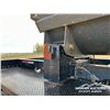 Image 24 : 2014 CENTER LINE R-WAY TRIDEM SIDE DUMP TRAILER *updated CVIC Inspection
