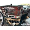Image 9 : 2014 FREIGHTLINER CORONADO SD T/A TRUCK TRACTOR