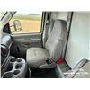 Image 7 : 2003 FORD E450 S/A 16 FT. CUBE VAN TRUCK
