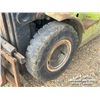 Image 12 : CLARK CGP25 PNEUMATIC FORKLIFT
