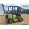 Image 3 : CLARK CGP25 PNEUMATIC FORKLIFT