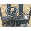 Image 5 : CLARK CGP25 PNEUMATIC FORKLIFT