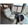 Image 9 : 2008 VACATIONER XL 38 FT. S/A MOTORHOME