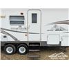 Image 39 : 2004 CEDAR CREEK 32 FT. 5TH WHEEL TRAVEL TRAILER