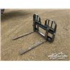 Image 1 : BOBCAT SKID STEER PALLET FORKS