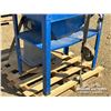 Image 6 : SAND BLASTING CABINET AND CINCANNATI BUFFER