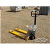 Image 2 : INDUSTRIAL PALLET JACK