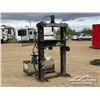 Image 2 : HYDRAULIC PRESS