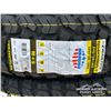 Image 5 : (4) ZWARTHZ 245/75R16 TIRES