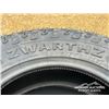 Image 7 : (4) ZWARTHZ 245/75R16 TIRES