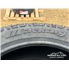 Image 6 : (4) MILEKING 33X12.50R20 TIRES