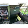 Image 12 : 2014 KENWORTH T800 TRI DRIVE DAY CAB TRUCK TRACTOR