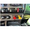 Image 22 : 2014 KENWORTH T800 TRI DRIVE DAY CAB TRUCK TRACTOR