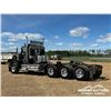 Image 4 : 2014 KENWORTH T800 TRI DRIVE DAY CAB TRUCK TRACTOR