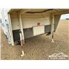 Image 29 : 1991 TRAVELAIRE 30FT. T/A 5TH WHEEL TRAVEL TRAILER