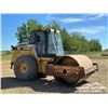 Image 2 : 1995 CAT CS-563C SMOOTH DRUM COMPACTOR