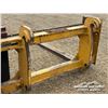 Image 5 : JOHN DEERE Q/A 60 IN. WHEEL LOADER FORKS