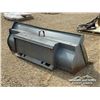 Image 3 : 75 IN. SKID STEER BUCKET