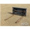Image 1 : 4 FT. SKID STEER PALLET FORKS