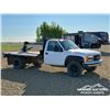 Image 2 : 1993 GMC SIERRA 3500 SINGLE CAB S/A BOOM TRUCK