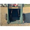 Image 5 : HI-HOG PORTABLE CATTLE LOADING CHUTE