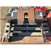 Image 5 : 5TH WHEEL DSP HITCH W/INDUSTRIAL PALLET JACK