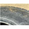 Image 5 : (4) 11R24.5 TRUCK TIRES