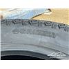 Image 6 : (4) GRIZZLY 37X13.5R20 TIRES
