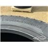 Image 7 : (4) GRIZZLY 33X12.50R20 TIRES