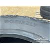 Image 5 : (4) GRIZZLY 33X12.50R18 TIRES