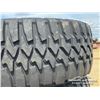 Image 8 : (4) GRIZZLY 37X13.5R20 TIRES