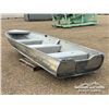 Image 4 : 14 FT. ALUMINUM BOAT