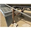 Image 11 : 2005 BEALE 28 FT T/A STAINLESS STEEL TANK TRAILER