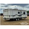 Image 3 : 2014 TERRY 25 FT. PULL BEHIND T/A TRAVEL TRAILER