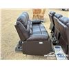 Image 8 : RECLINING SOFA W/LOVESEAT & CHAIR