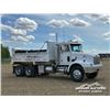 Image 2 : 2003 PETERBILT 330 T/A DUMP TRUCK