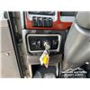 Image 14 : 2006 KENWORTH T800B T/A SLEEPER TRUCK TRACTOR