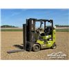 Image 1 : 2016 CLARK CGC470L FORKLIFT