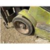 Image 21 : 2005 CLARK CGC470L FORKLIFT