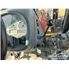 Image 11 : 2001 VALTRA A95 MFWD TRACTOR