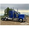 Image 2 : 2007 KENWORTH W900L T/A SLEEPER TRUCK TRACTOR