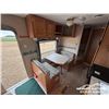 Image 9 : 2005 JAYCO JAYFLIGHT 27 FT. T/A TRAVEL TRAILER