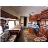 Image 12 : 2010 COUGAR CG322 32 FT. 5TH WHEEL TRAVEL TRAILER