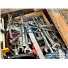 Image 8 : BOX OF ASSORTED TOOLS