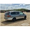 Image 3 : 2000 TOYOTA SIENNA 4 DOOR SEDAN VAN